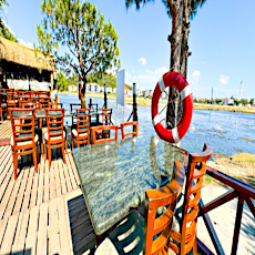 Gaia Bungalow Restaurant 